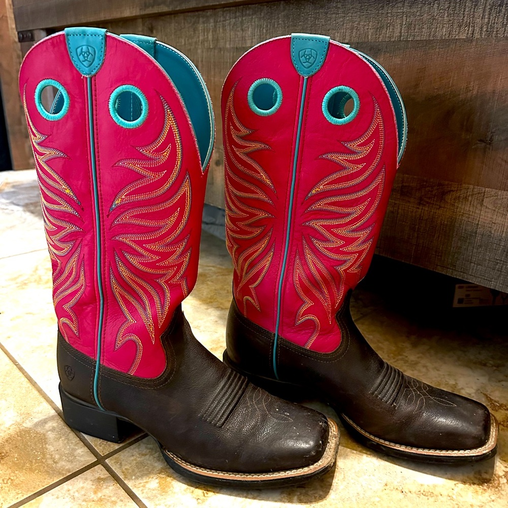 Women’s Ariat boots